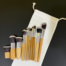 Load image into Gallery viewer, The Hive Vegan Makeup Brush