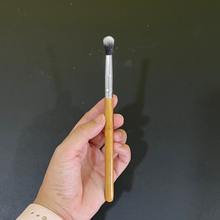 Load image into Gallery viewer, The Hive Vegan Makeup Brush