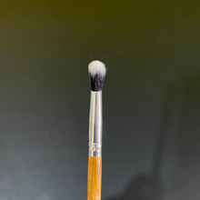 Load image into Gallery viewer, The Hive Vegan Makeup Brush
