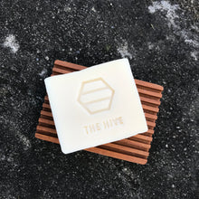 Load image into Gallery viewer, The Hive Camelia Solid Shampoo Bar (100g)